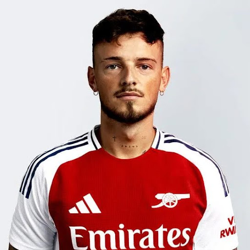 Biographical information about player Ben White