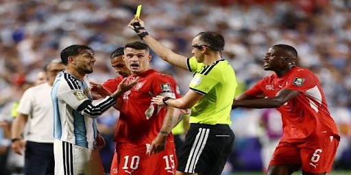 Card Betting in Football: 5 Rules Worth Learning