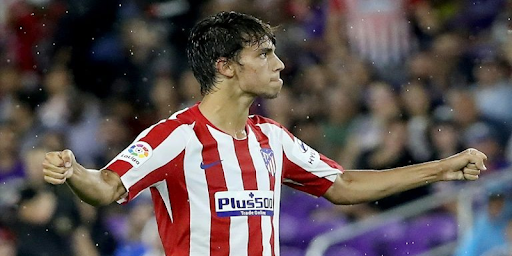 What is a withdrawn striker? Role, how to identify them, and tactical value